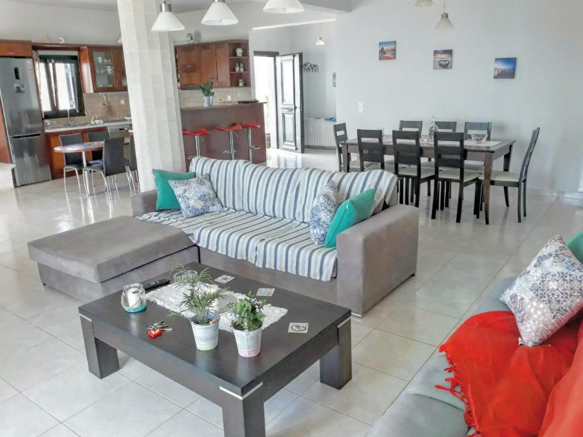 Sun Day Villa Αχλιά Εξωτερικό φωτογραφία