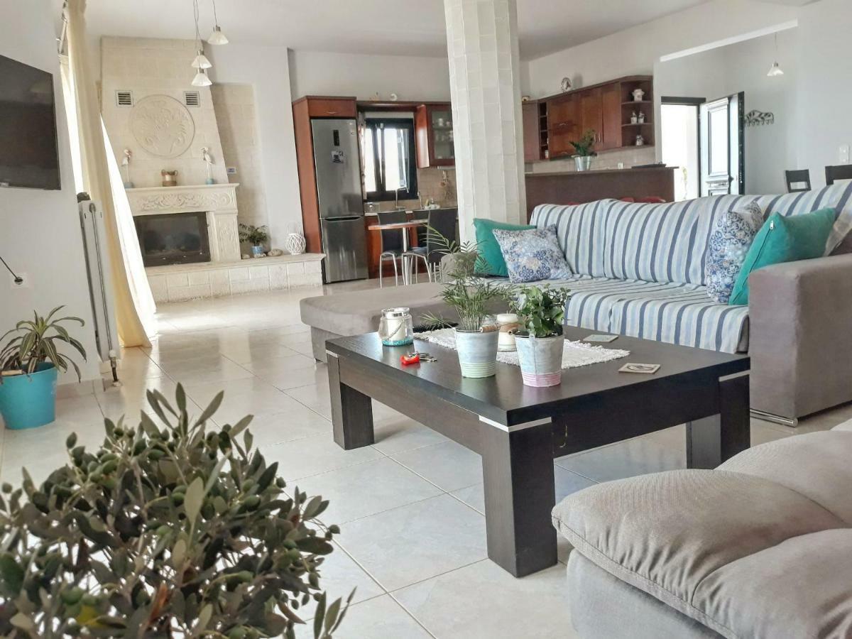 Sun Day Villa Αχλιά Εξωτερικό φωτογραφία